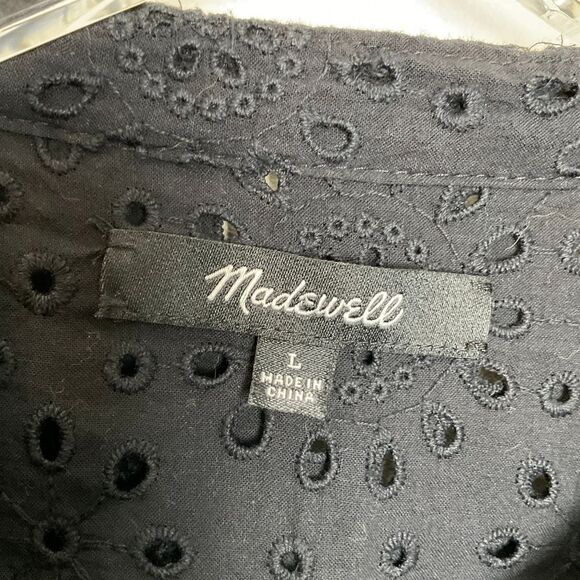 MADEWELL Eyelet Ruffle Front Blouse Black Button Front G8472 Women's Large - Picture 2 of 4